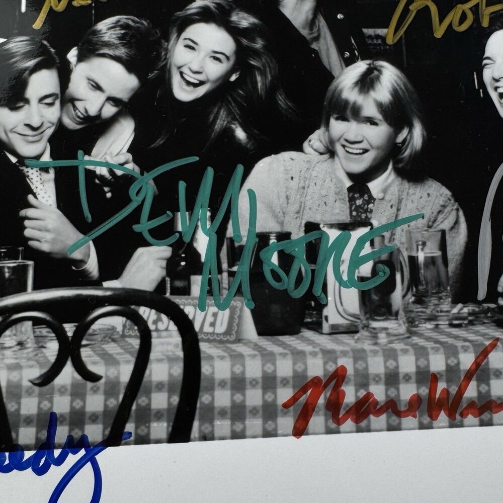 St Elmos Fire Cast Signed Photo w 7 Autographs Rob Lowe Demi Moore Ally Sheedy - Picture 6 of 8